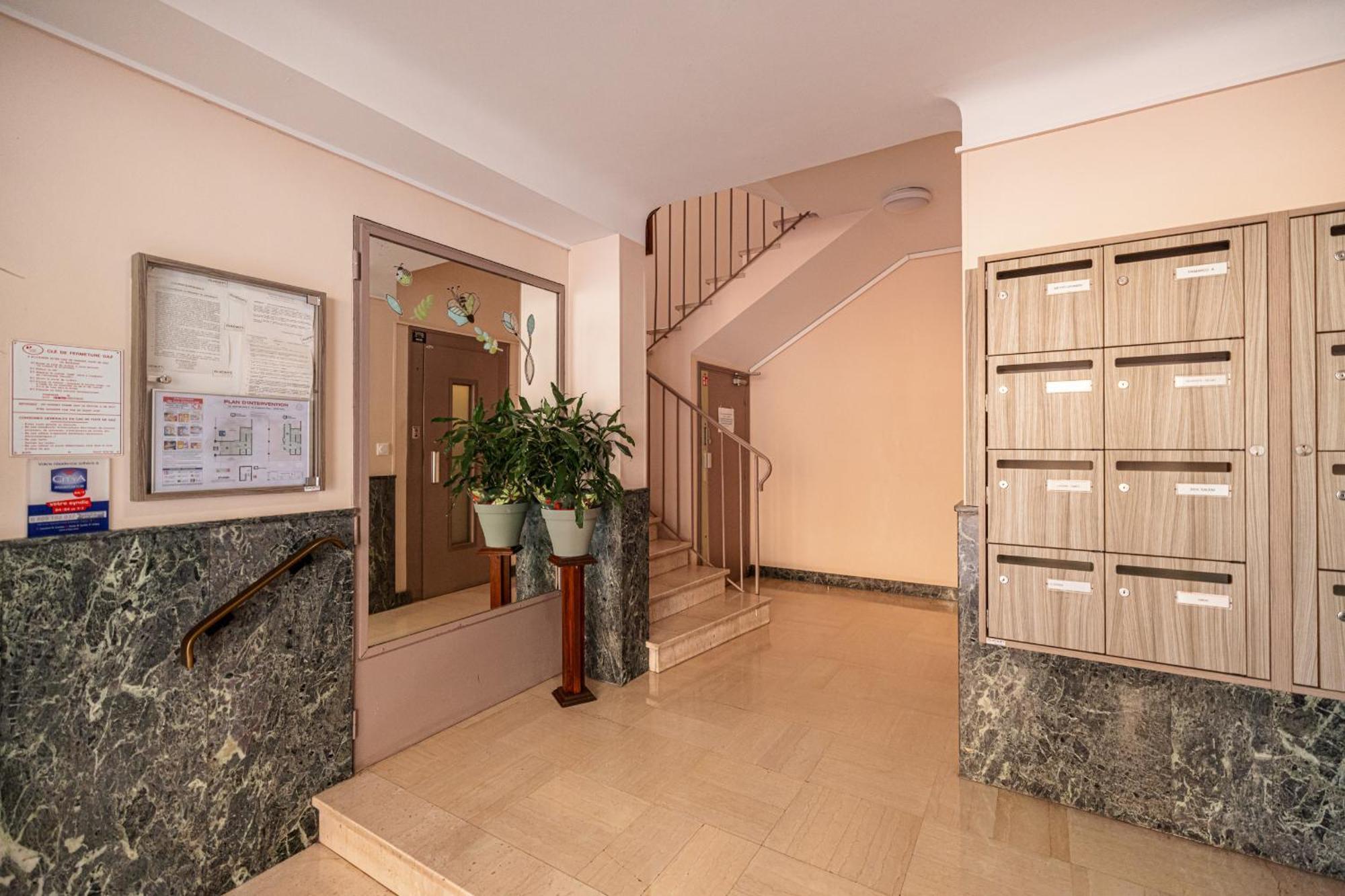 Open Sky Terrace Lage 1 Bdr & Parking Appartamento *